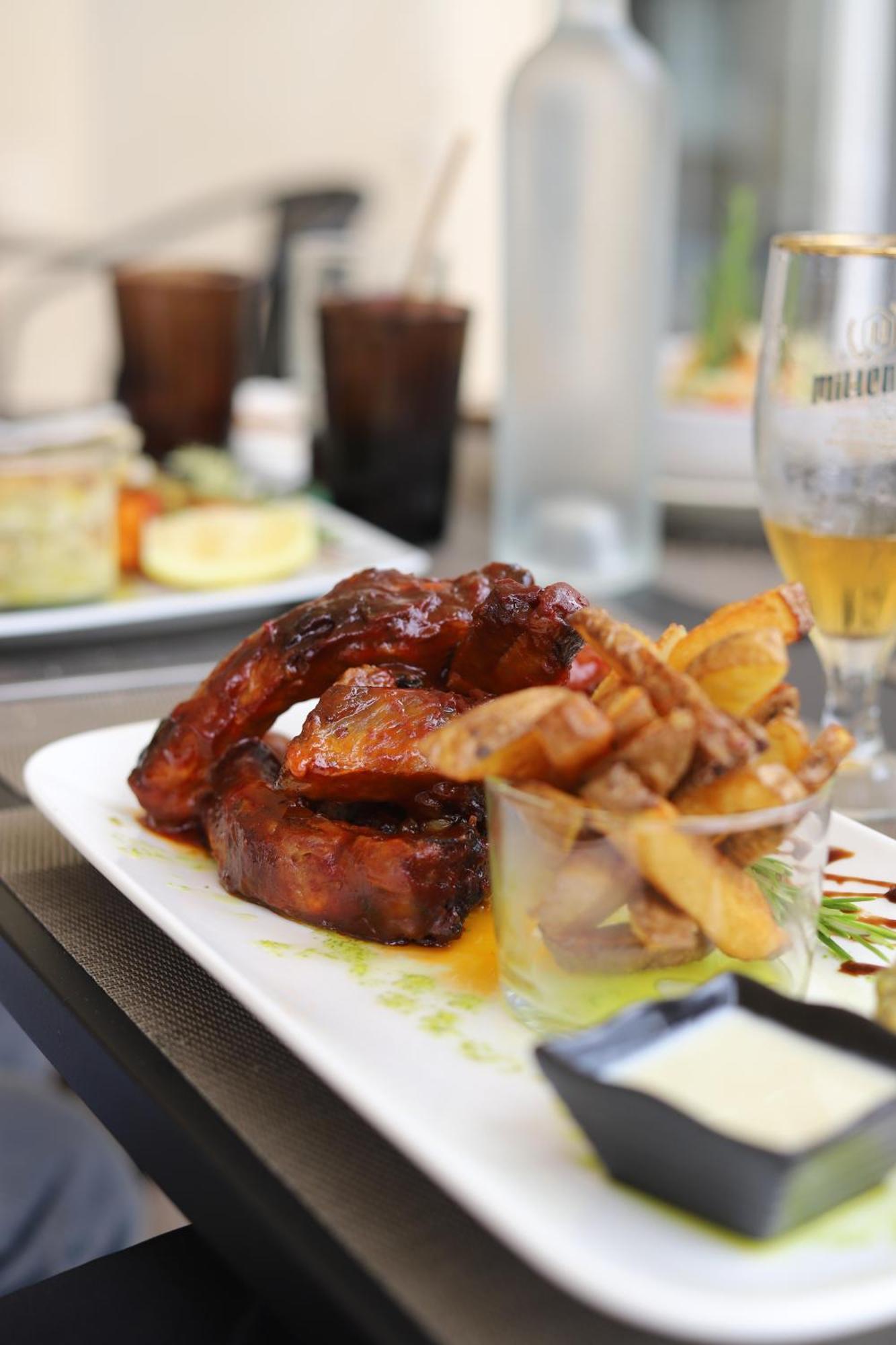 Hotel Restaurant Les Jasses De Camargue Gallargues-le-Montueux Ngoại thất bức ảnh